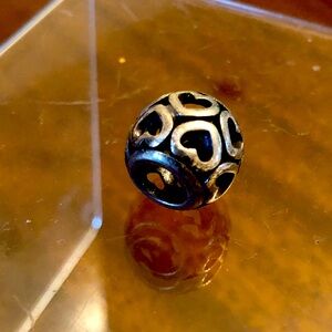 Vintage retired Brighton kissing hearts Brighton bracelet necklace bead